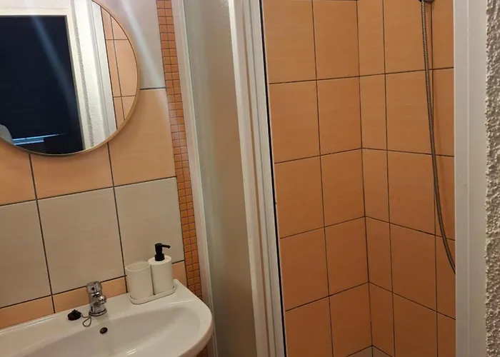 U Tomaska